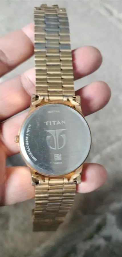 Khách hàng review Đồng hồ TITAN 40.2 mm Nam 1650YM03 2