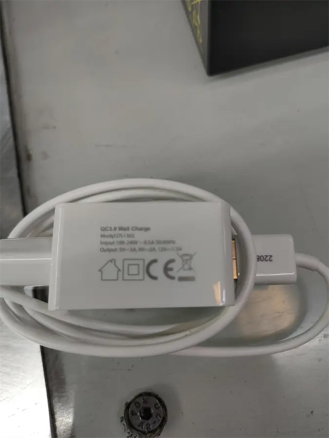 Khách hàng review Adapter sạc USB Qualcomm 3.0 18W Mbest DS136S 1