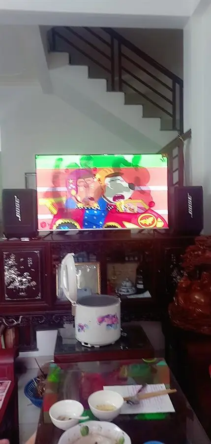 Khách hàng review Google Tivi TCL 4K 50 inch 50P737 5