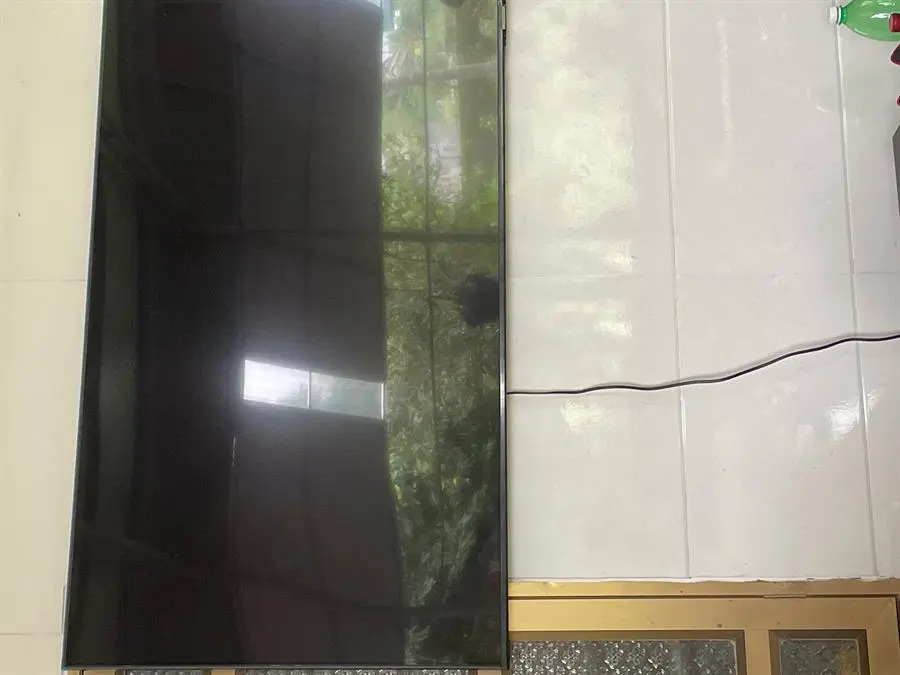 Khách hàng review Smart Tivi Crystal UHD Samsung 4K 55 inch UA55AU8100 15