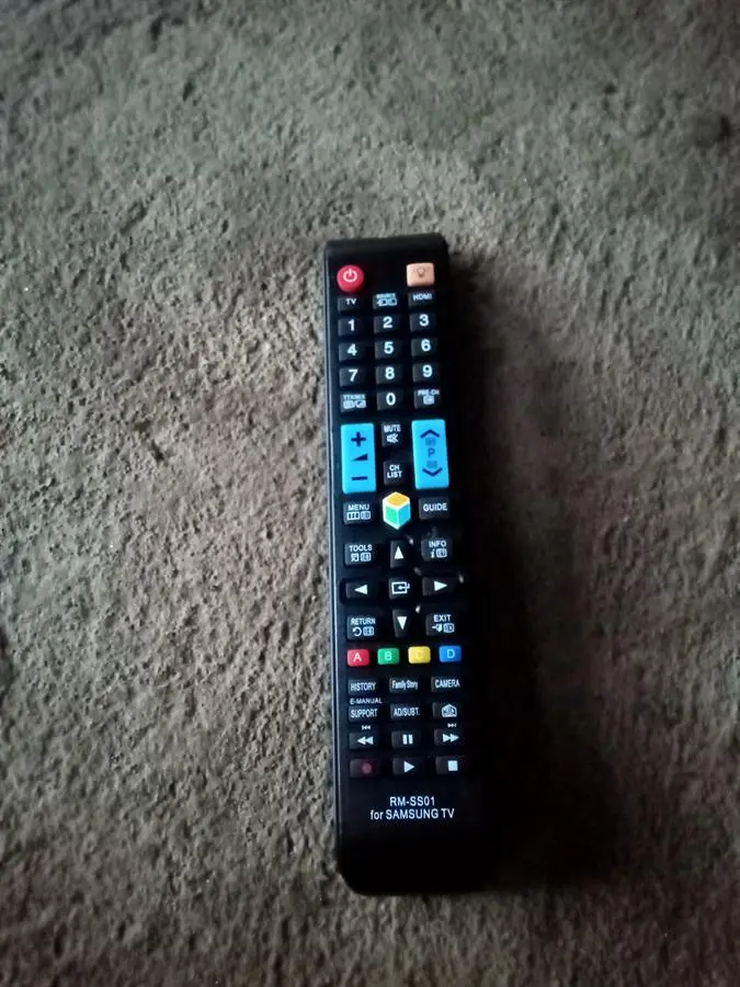 Khách hàng review Điều khiển Tivi LCD-LED Samsung COSANO RM-SS01 Đen 9