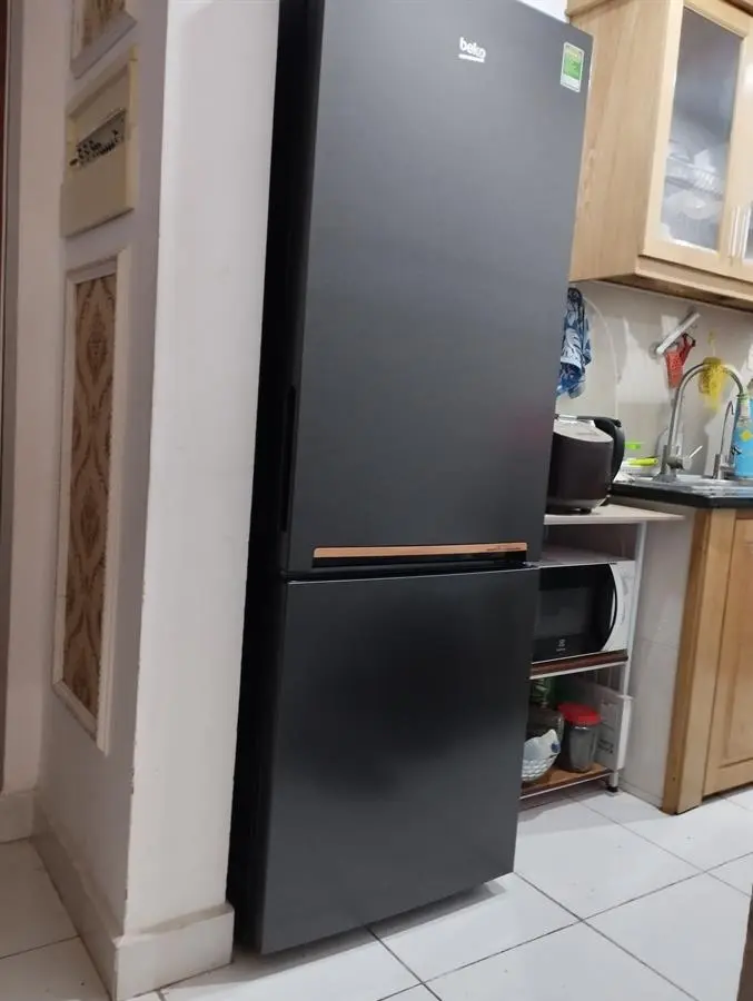 Khách hàng review Tủ lạnh Beko Inverter 323 lít RCNT340I50VZK 7