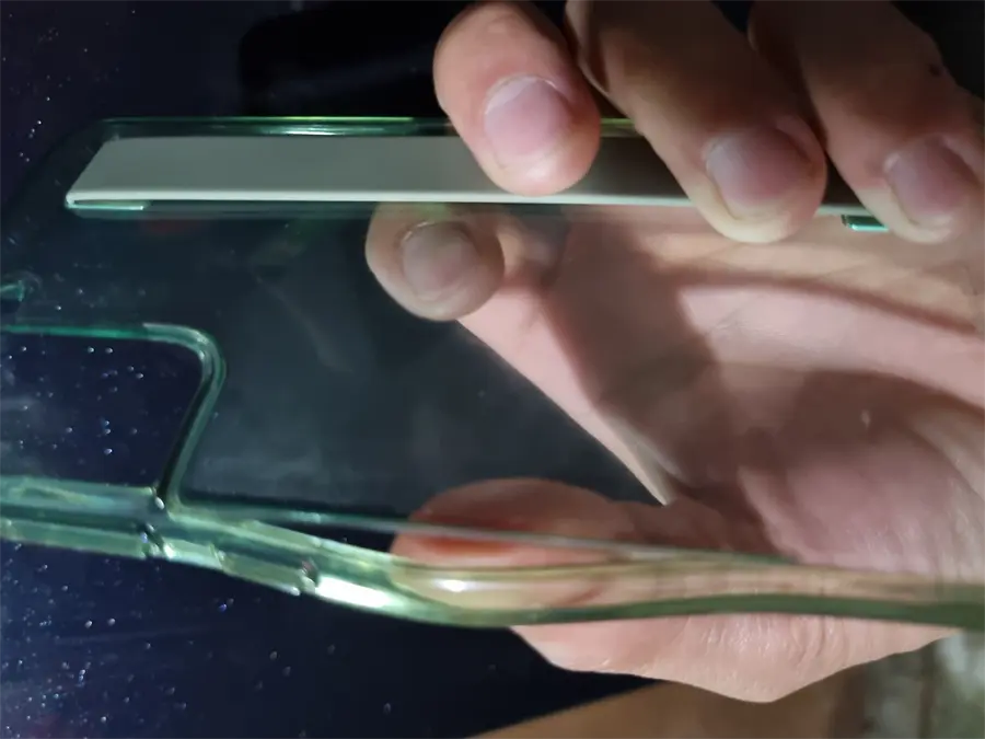 Khách hàng review Ốp lưng Galaxy S21 FE Nhựa dẻo Clear Strap Samsung Chính hãng 2