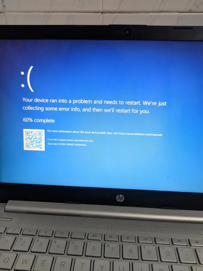 Khách hàng review Laptop HP 14s cf2527TU i3 10110U/4GB/256GB/Win11 (4K4A1PA) 1
