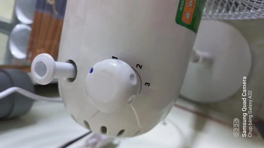 Khách hàng review Quạt lửng Comfee 3 cánh CF-FF4019VDW 52W 7