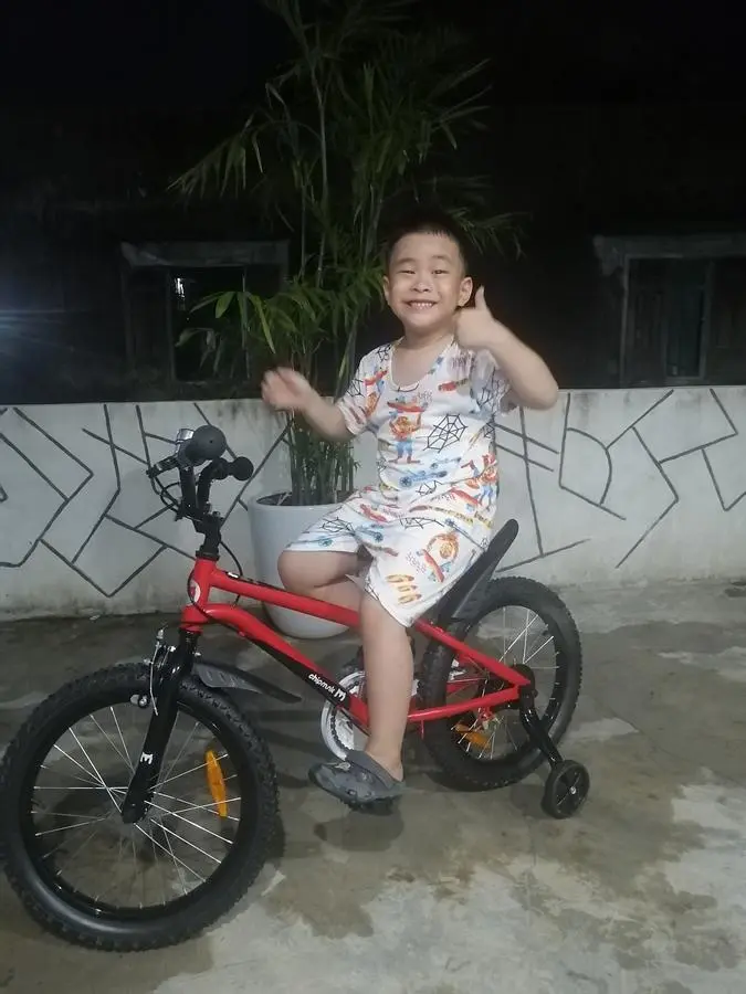 Khách hàng review Xe Đạp Trẻ Em Chipmunk CM18-1 18 inch 1