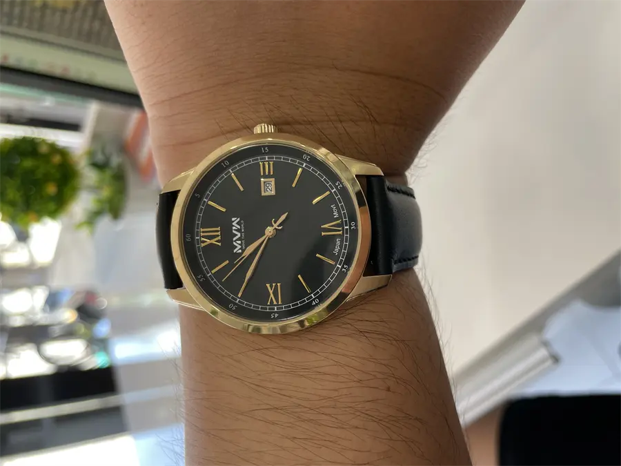 Khách hàng review Đồng hồ MVW 40 mm Nam ML070-01 4