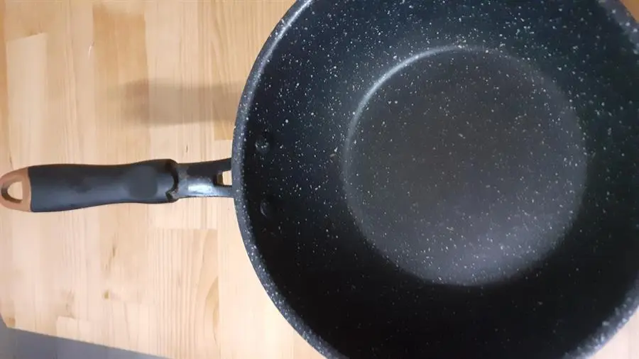 Khách hàng review Chảo nhôm sâu chống dính vân đá đáy từ 20 cm Kangaroo KG662XS 9