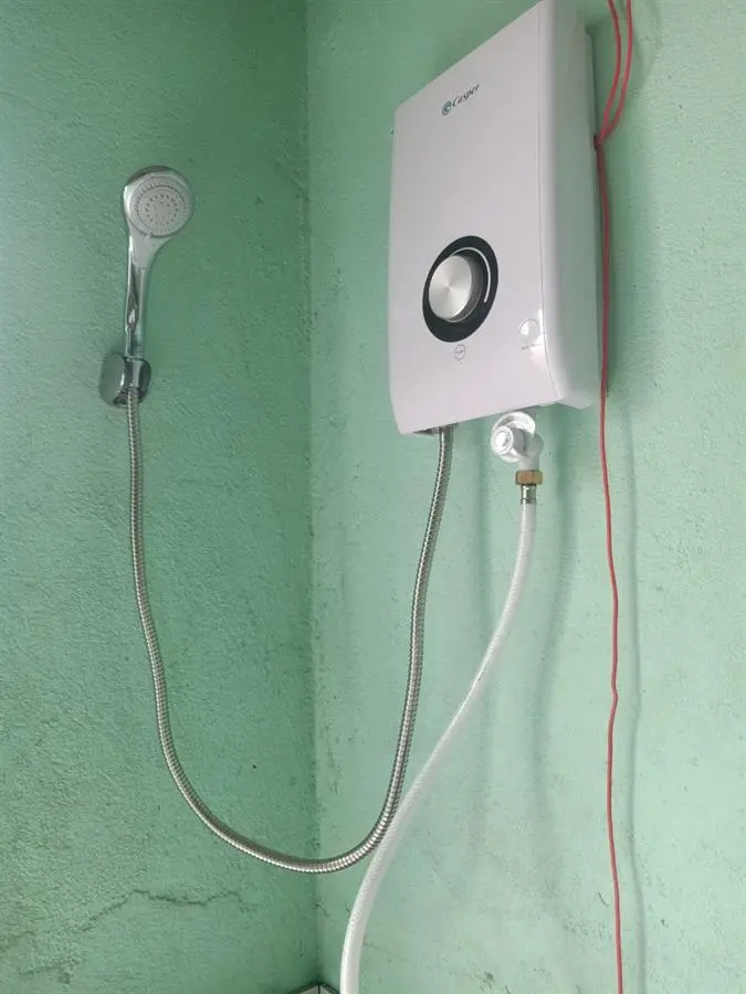 Khách hàng review Máy nước nóng trực tiếp Casper 4500W EP-45TH11 4