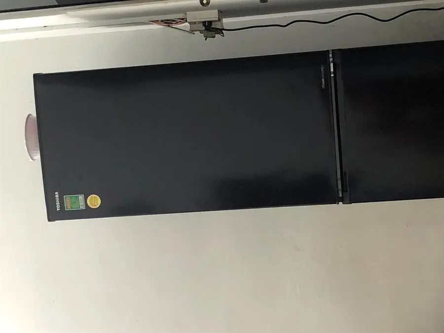 Khách hàng review Tủ lạnh Toshiba Inverter 270 lít GR-RB350WE-PMV(30)-BS 4