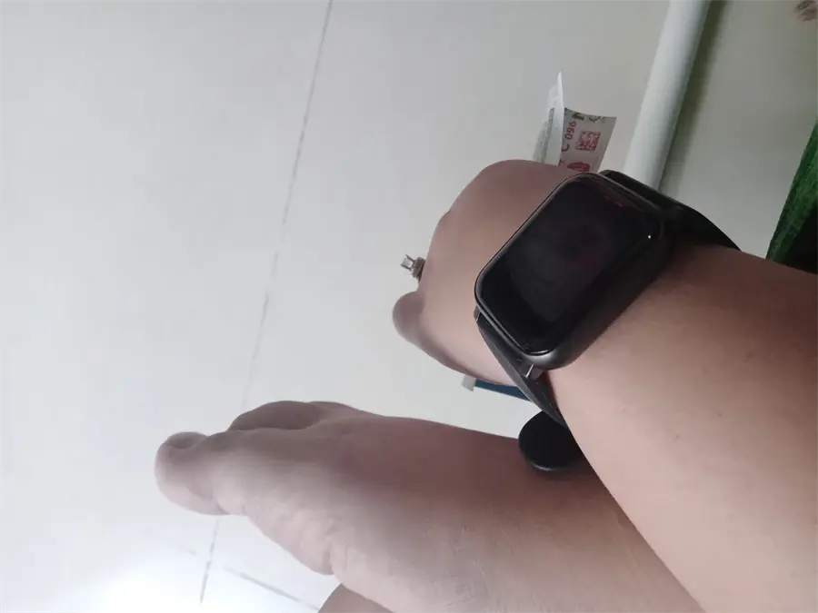 Khách hàng review Đồng hồ thông minh BeU B1 39mm Đen 4