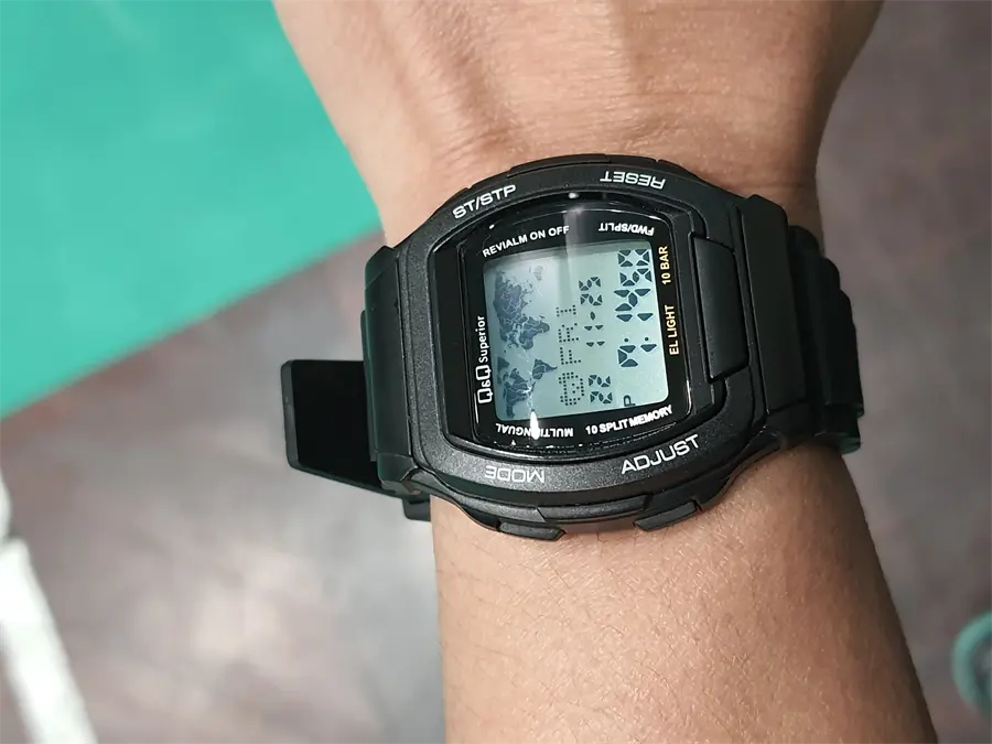 Khách hàng review Đồng hồ Q 2