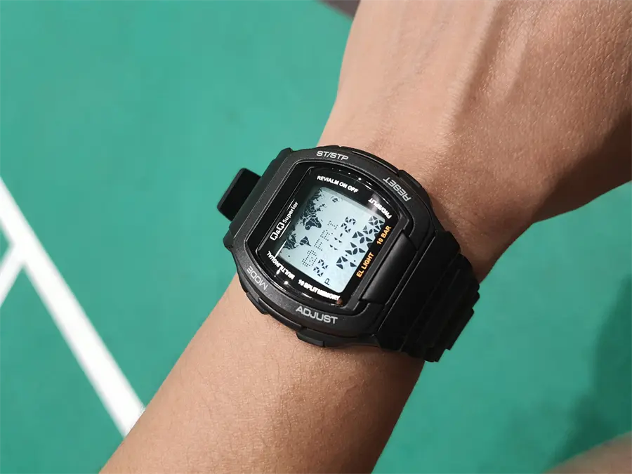 Khách hàng review Đồng hồ Q 3