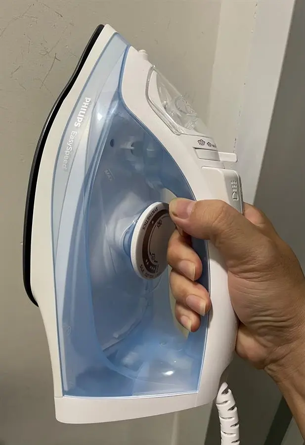 Khách hàng review Bàn ủi hơi nước Philips GC1740 2000W 6
