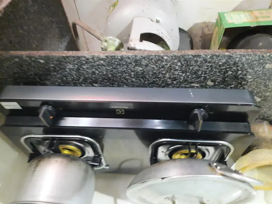 Khách hàng review Bếp ga đôi Electrolux ETG727GKR 4