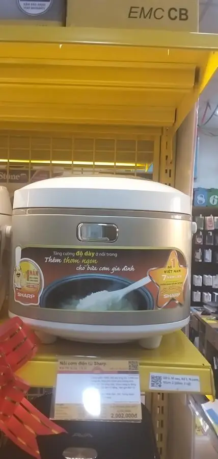 Khách hàng review Nồi cơm điện tử Sharp 1.8 lít KS-TH18-GL 4