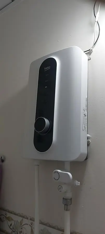 Khách hàng review Máy nước nóng trực tiếp Beko 4500W BWI45S2D-213 9