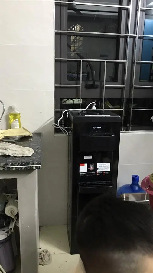 Khách hàng review Cây nước nóng lạnh Toshiba RWF-W1917TV 650W 8