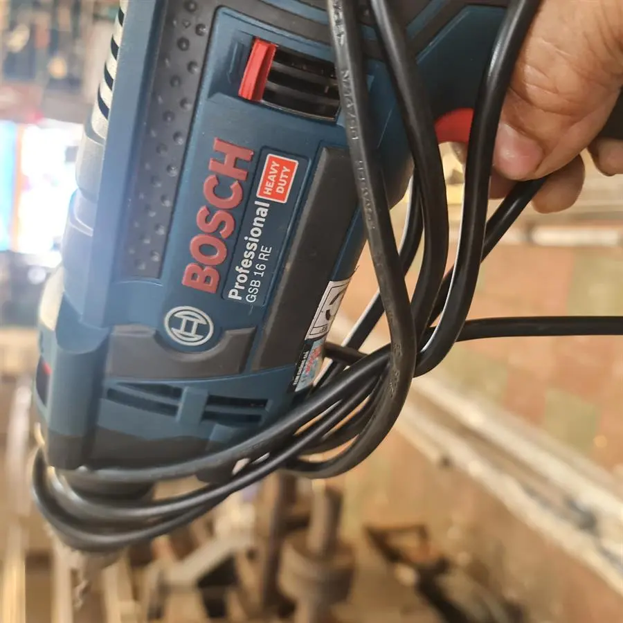 Khách hàng review Máy khoan động lực điện Bosch GSB 16 RE 750W 13