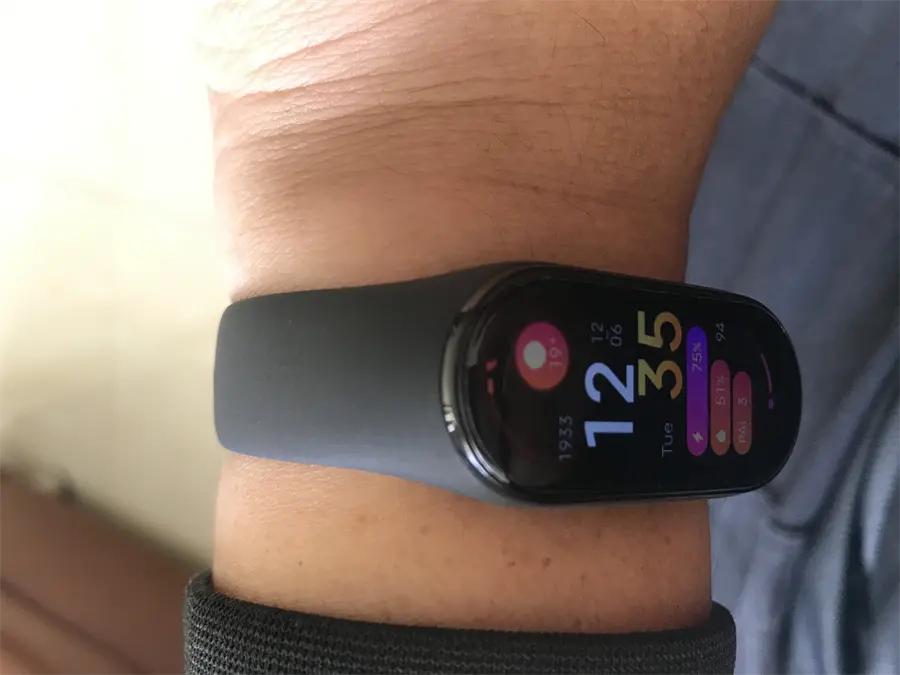 Khách hàng review Vòng đeo tay thông minh Mi Band 7 Đen 29