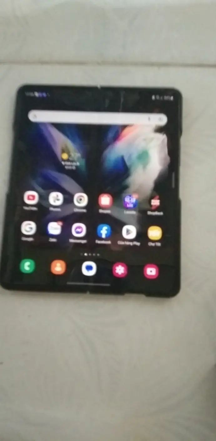 Khách hàng review Điện thoại Samsung Galaxy Z Fold3 5G 512GB 3