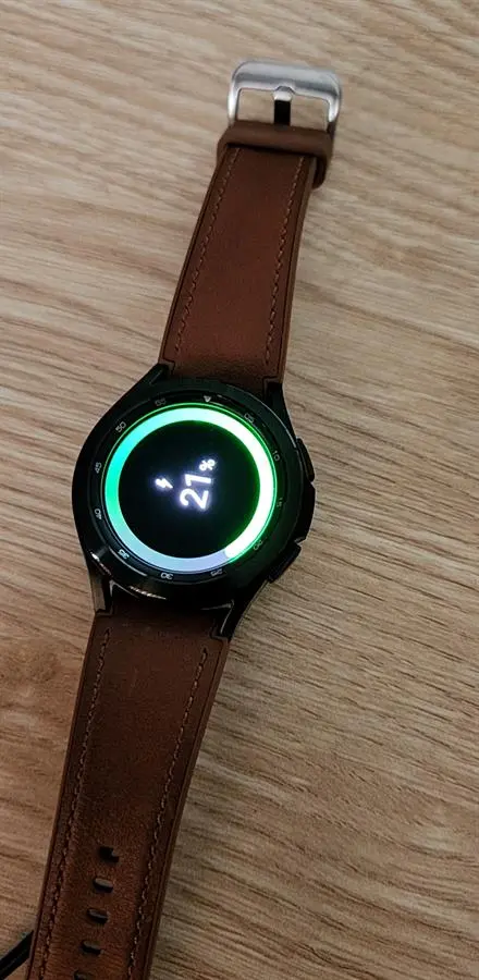 Khách hàng review Đồng hồ thông minh Samsung Galaxy Watch4 Classic 42mm 8
