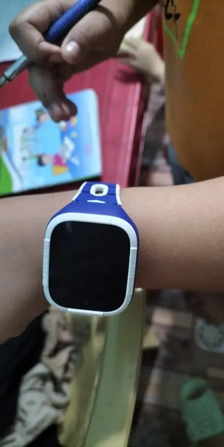 Khách hàng review Đồng hồ định vị trẻ em Kidcare S6 4G 18