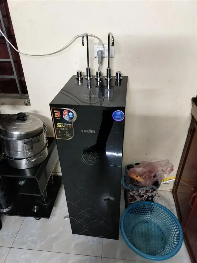 Khách hàng review Máy lọc nước RO nóng nguội lạnh Hydrogen Karofi KAD-X39 10 lõi 105
