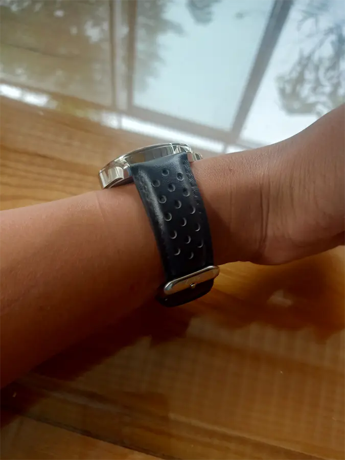 Khách hàng review Đồng hồ MVW 42 mm Nam ML038-01 2