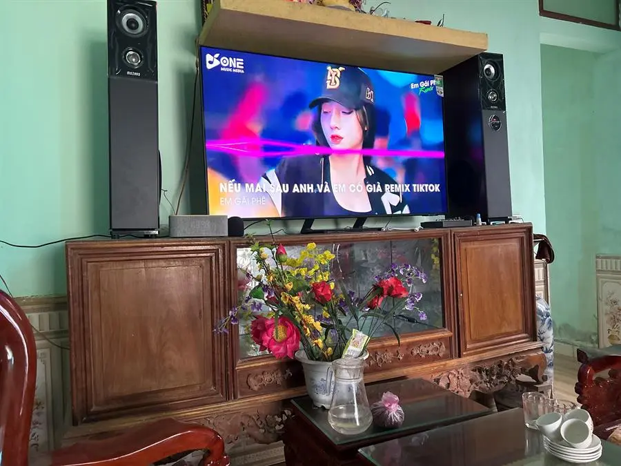 Khách hàng review Cặp loa tháp Mozard M112 100W 8