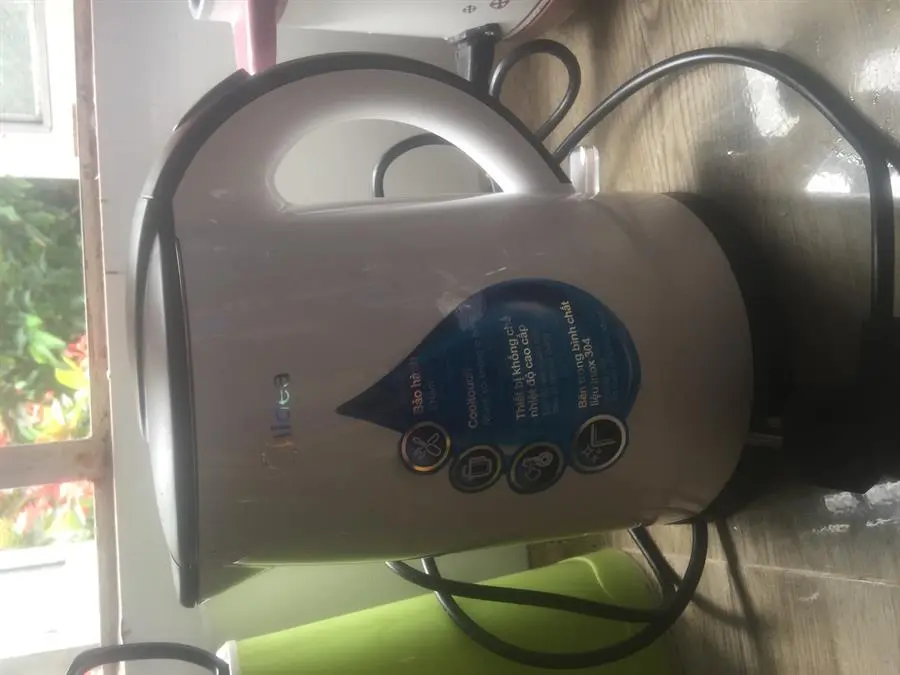 Khách hàng review Bình đun siêu tốc Midea 1.5 lít MK-15D 5