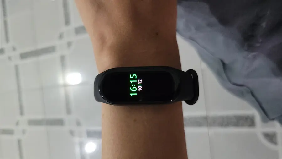 Khách hàng review Vòng đeo tay thông minh Mi Band 7 Đen 25