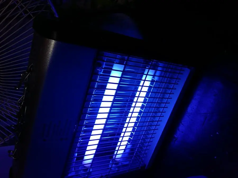 Khách hàng review Đèn bắt muỗi AVA JB20E-2X6W 8