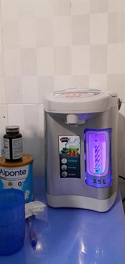 Khách hàng review Bình thủy điện Sunhouse SH 1535 3.5 lít 2