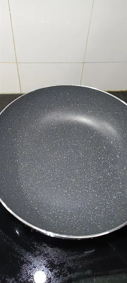 Khách hàng review Chảo nhôm sâu chống dính vân đá đáy từ nắp kính 26 cm Delites CE005-26 6