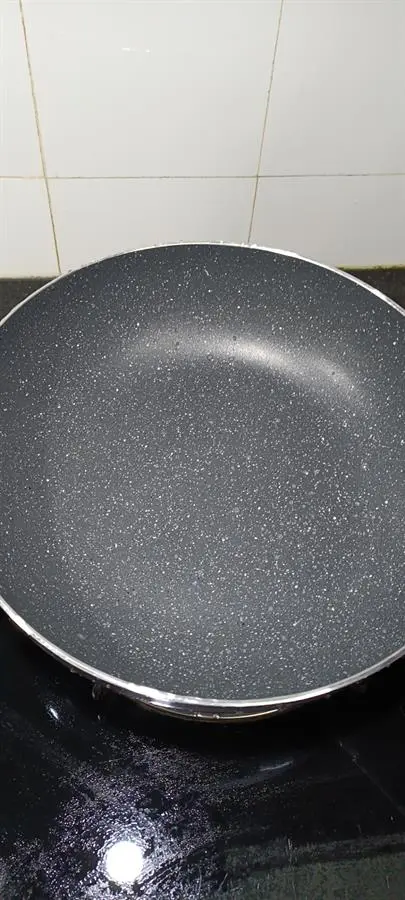 Khách hàng review Chảo nhôm sâu chống dính vân đá đáy từ nắp kính 26 cm Delites CE005-26 7