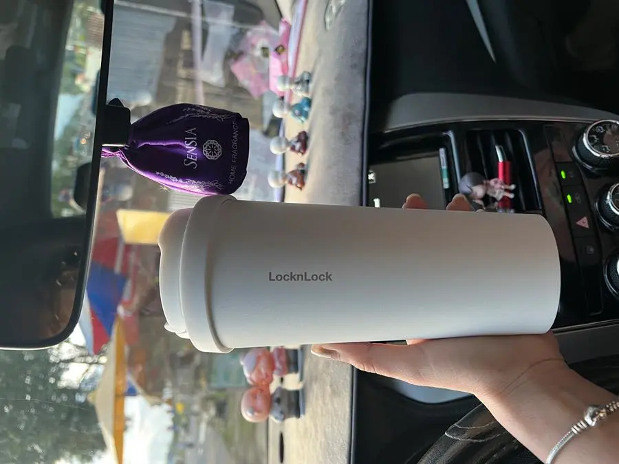 Khách hàng review Ly giữ nhiệt inox 550 ml Lock 2