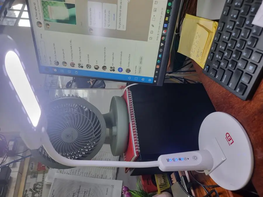 Khách hàng review Đèn bàn học Điện Quang ĐQ LDL04 2