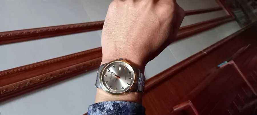 Khách hàng review Đồng hồ ADRIATICA 42 mm Nam A8304.2117Q 4