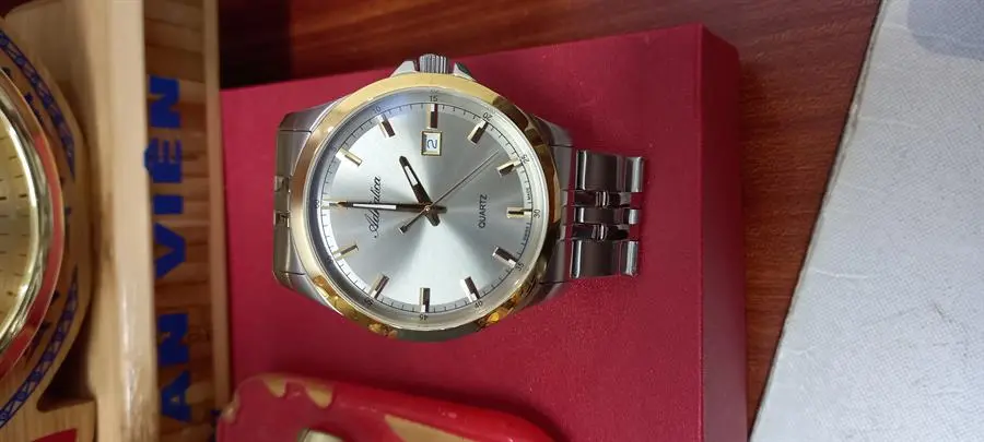 Khách hàng review Đồng hồ ADRIATICA 42 mm Nam A8304.2117Q 3