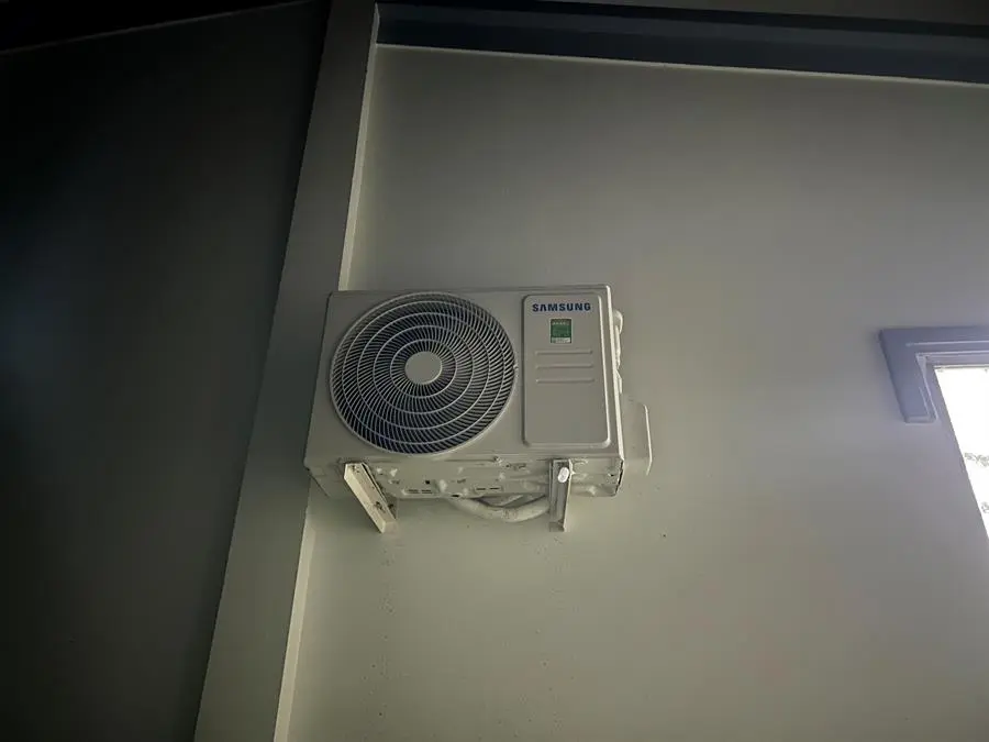 Khách hàng review Máy lạnh Samsung Inverter 1 HP AR09TYHQASINSV 61