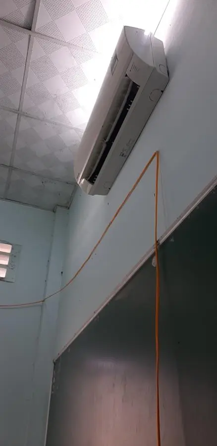 Khách hàng review Điều hòa Daikin Inverter 8500 BTU FTKB25WMVMV 28