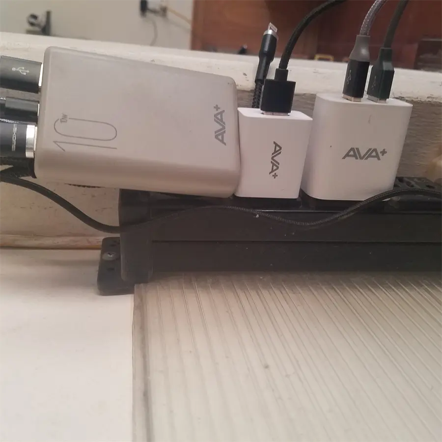 Khách hàng review Sạc USB 12W AVA  ASUC01 12