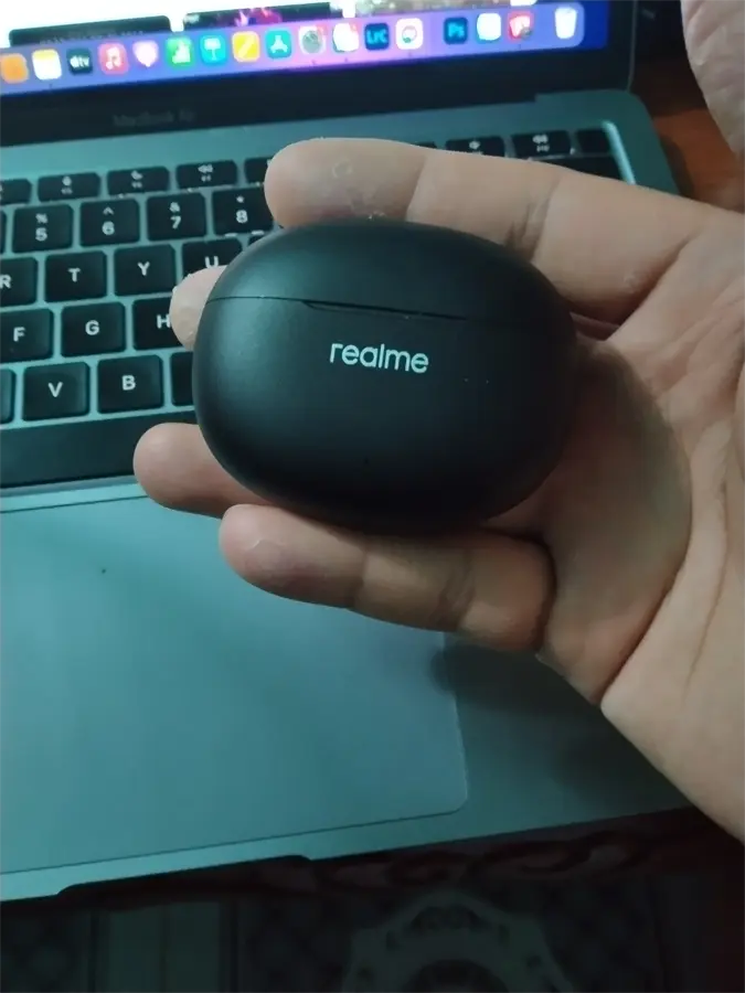 Khách hàng review Tai nghe Bluetooth True Wireless realme Buds T100 7