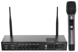 Khách hàng review Amply Boston Acoustics BA200 400W 3