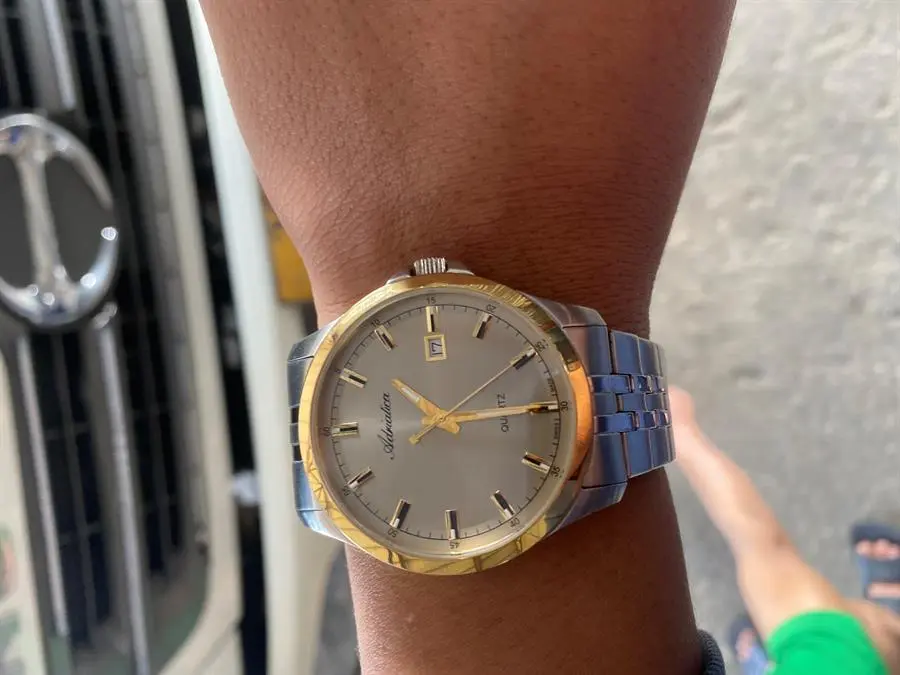 Khách hàng review Đồng hồ ADRIATICA 42 mm Nam A8304.2117Q 1