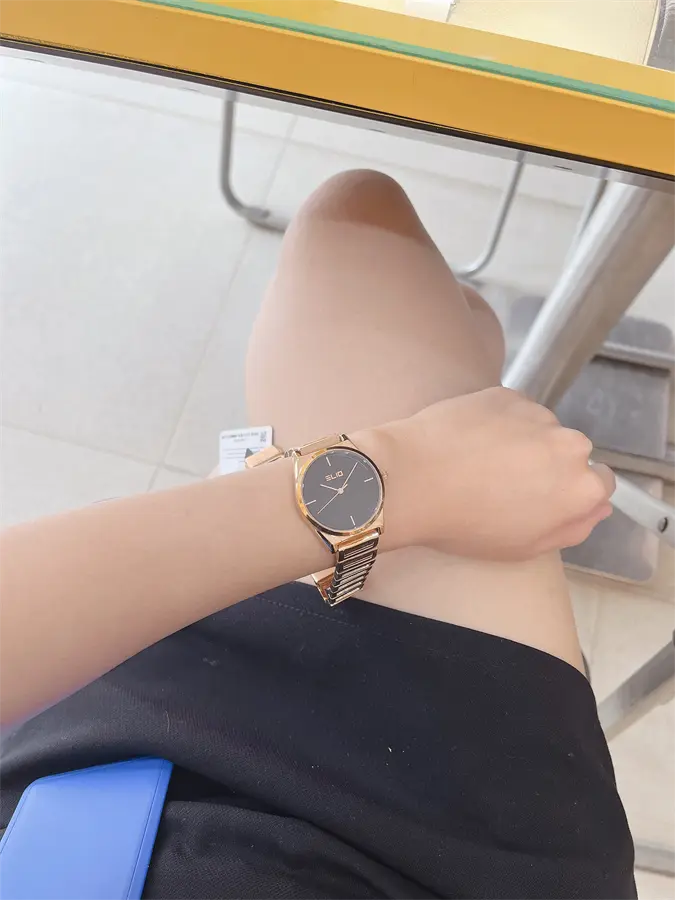 Khách hàng review Đồng hồ ELIO 32 mm Nữ ES091-03 2