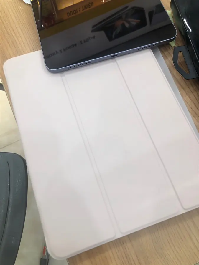 Khách hàng review Máy tính bảng iPad Air 5 M1 5G 64GB 2