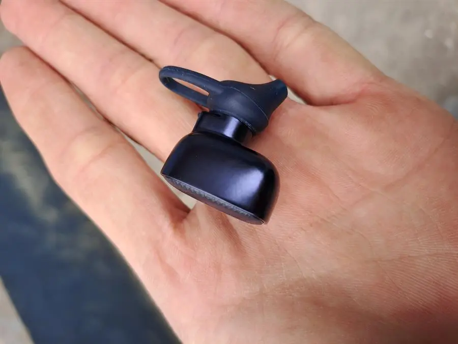 Khách hàng review Tai nghe Bluetooth 1 Bên Mozard Q6C 8