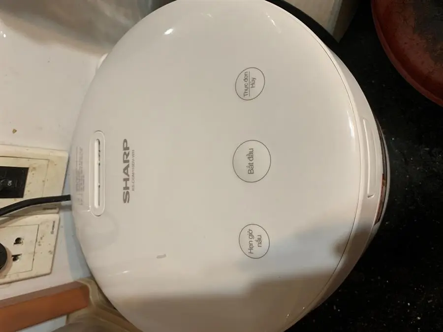 Khách hàng review Nồi cơm điện tử Sharp 1.1 lít KS-COM110DV-WH 3